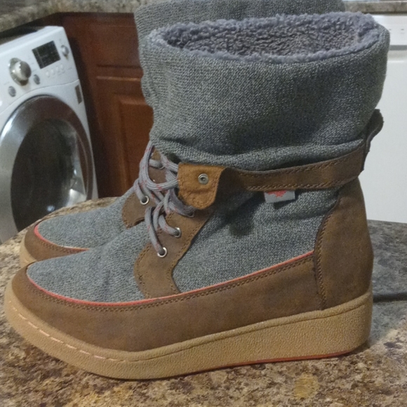 Rocket Dog Boots - Picture 2 of 4